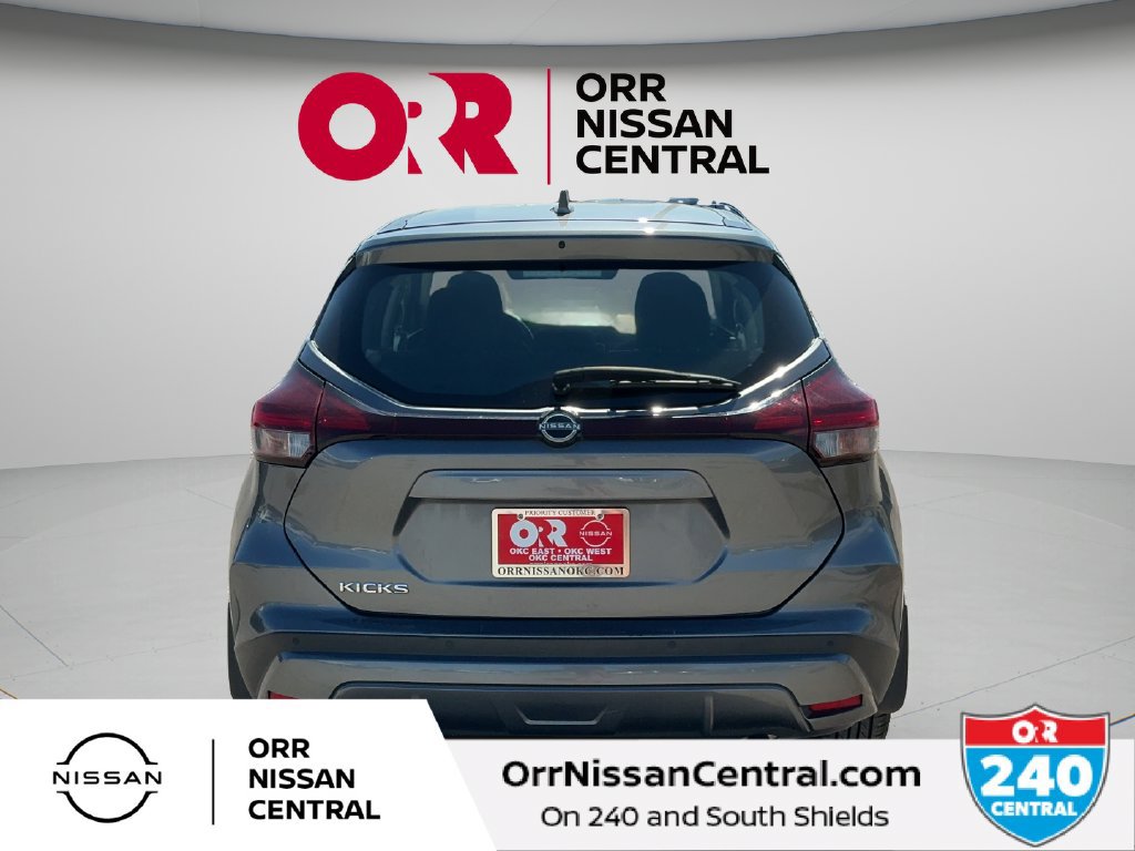 Used 2024 Nissan Kicks S FWD image 6
