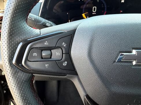 Used 2024 Chevrolet Trax RS w/ Sunroof Package image 28