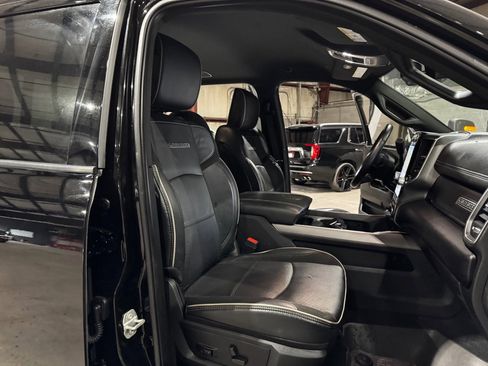 Used 2024 RAM 3500 Laramie w/ Night Edition image 27