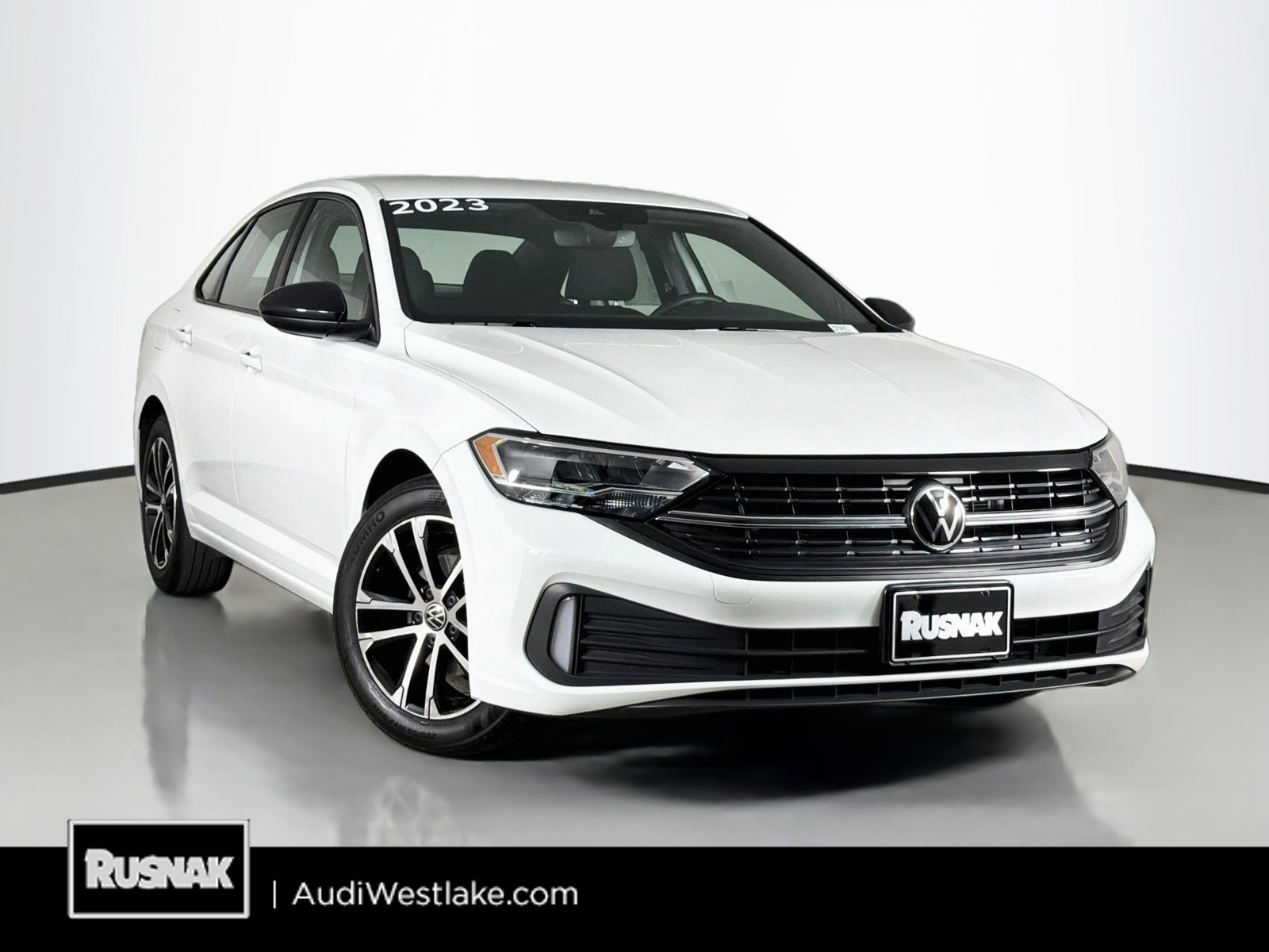Used 2023 Volkswagen Jetta Sport FWD image 1