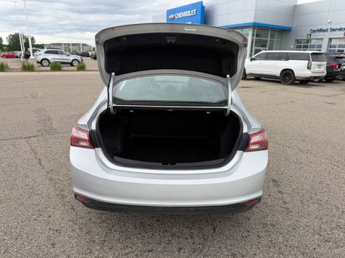 Used 2020 Chevrolet Malibu LT FWD image 10