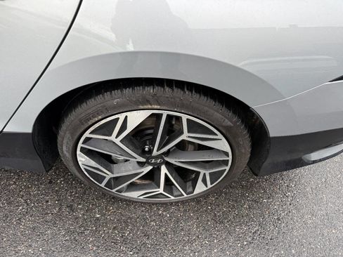 Used 2024 Hyundai Ioniq 6 SEL image 16