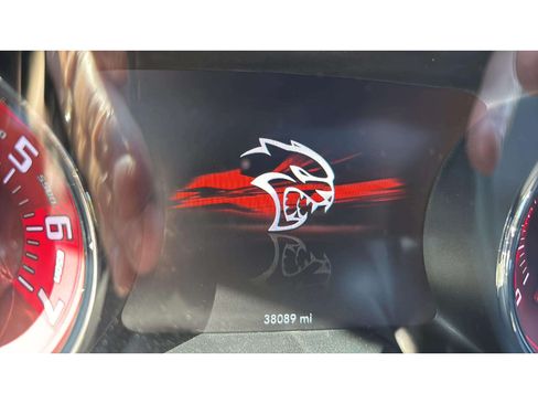 Used 2016 Dodge Challenger SRT Hellcat RWD image 33