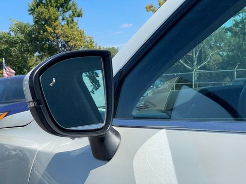 Certified 2022 Nissan Pathfinder SV AWD/4WD image 24
