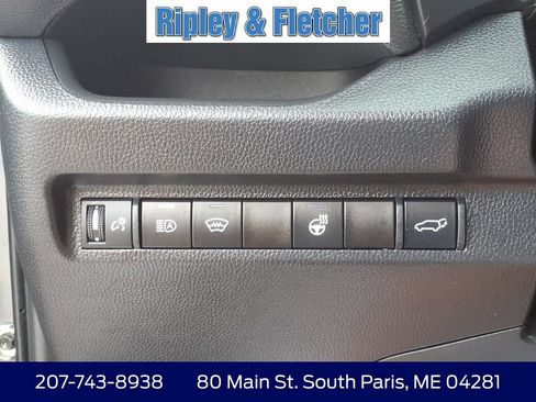 Used 2024 Toyota RAV4 XLE w/ Convenience Package AWD/4WD image 17