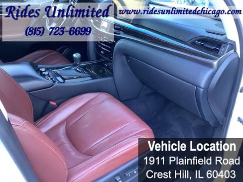 Used 2017 Lexus LX 570 4WD image 36