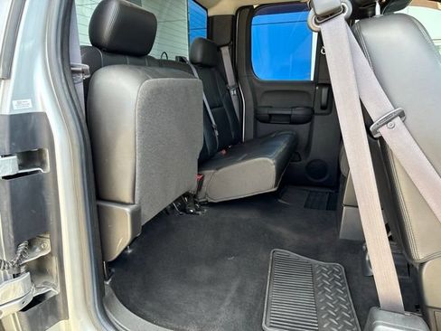 Used 2011 Chevrolet Silverado 3500 LT w/ Interior Plus Package AWD/4WD image 14