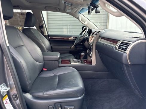 Used 2019 Lexus GX 460 Luxury image 13