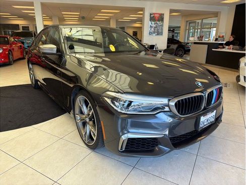 Used 2020 BMW M550i xDrive w/ Premium Package AWD/4WD image 3