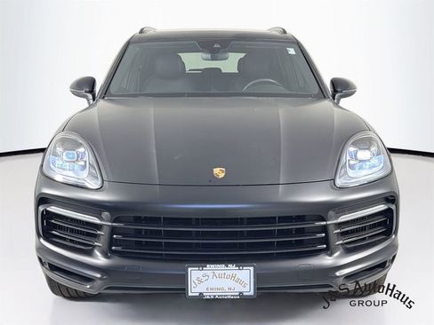 Used 2021 Porsche Cayenne S w/ Premium Package AWD/4WD image 2