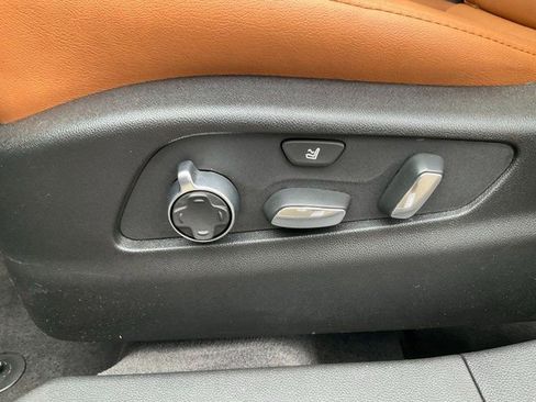 Certified 2025 Cadillac XT4 Sport image 6