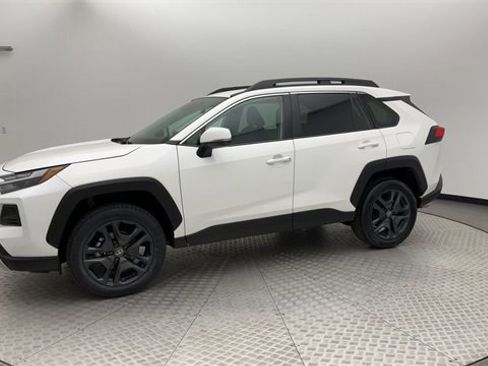 Used 2024 Toyota RAV4 Adventure image 6