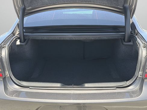 Used 2020 Dodge Charger SXT RWD image 8