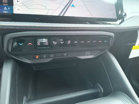 New 2026 Jeep Cherokee Limited image 19