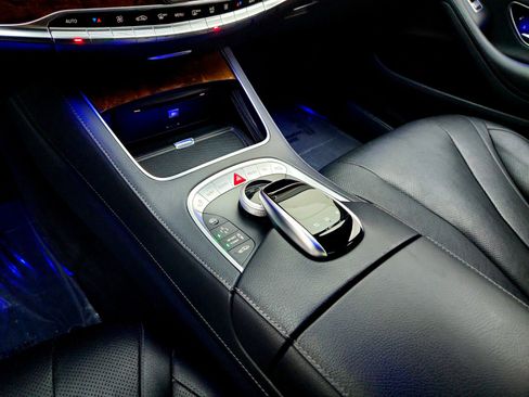 Used 2015 Mercedes-Benz S 550 Sedan image 17