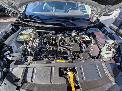 Used 2021 Nissan Rogue SV FWD image 10