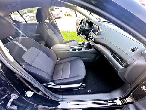 Used 2023 Nissan Sentra SV w/ All-Weather Package FWD image 21