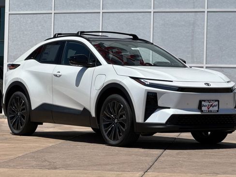 New 2026 Toyota C-HR AWD/4WD image 2