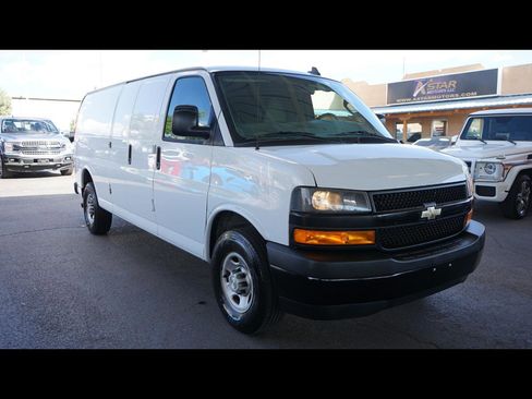 Used 2021 Chevrolet Express 2500 Extended w/ Driver Convenience Package RWD image 1