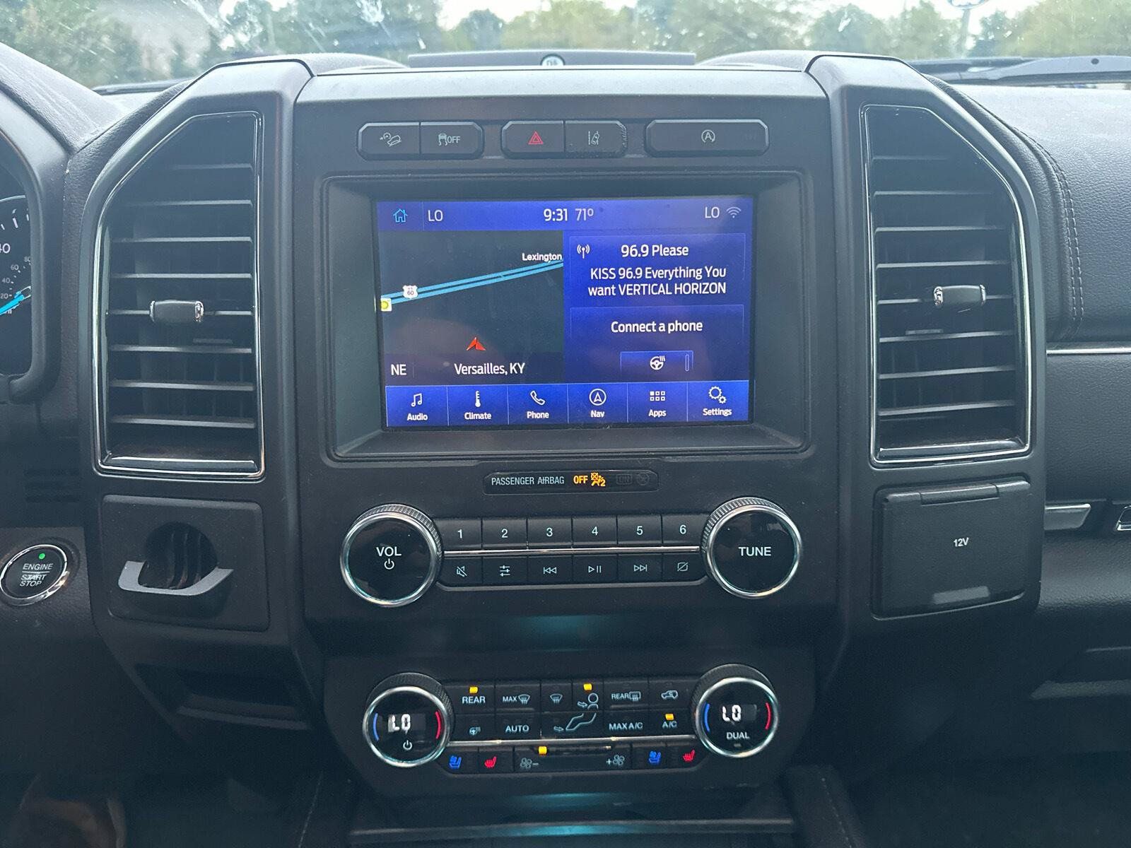 Used 2020 Ford Expedition Max Limited w/ Equipment Group 301A AWD/4WD image 7