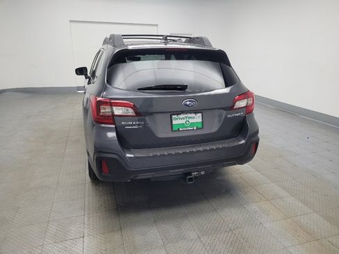 Used 2019 Subaru Outback 2.5i Premium image 6