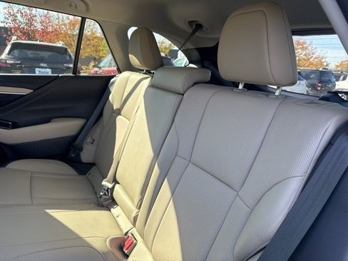 Used 2023 Subaru Outback Limited XT image 18