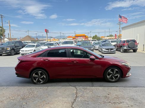 Used 2021 Hyundai Elantra Limited FWD image 8