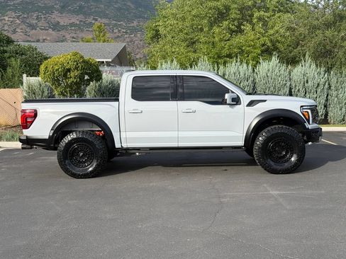 Used 2025 Ford F150 Raptor AWD/4WD image 8