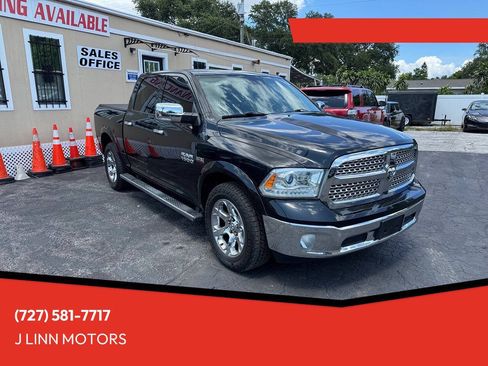 Used 2018 RAM 1500 Laramie AWD/4WD image 1