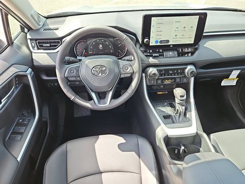 Used 2025 Toyota RAV4 XLE Premium w/ Weather Package AWD/4WD image 8