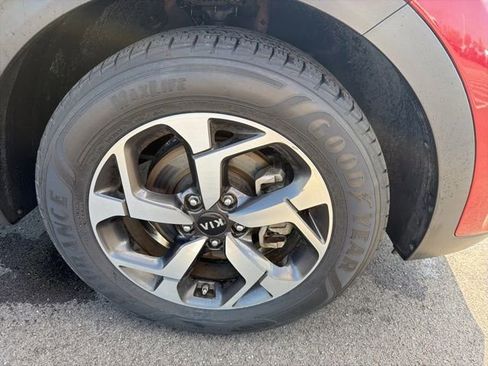 Used 2020 Kia Sportage LX FWD image 4