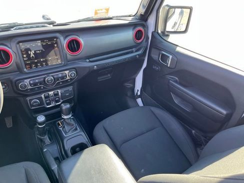 Used 2023 Jeep Wrangler Unlimited w/ Sun & Screen Package AWD/4WD image 11