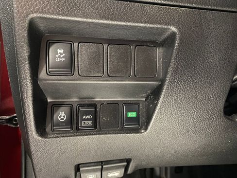 Used 2018 Nissan Rogue Sport SV w/ SV All-Weather Package image 16