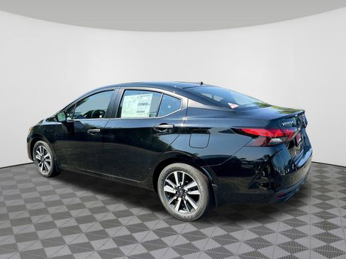 Used 2025 Nissan Versa S w/ S Plus Package image 9