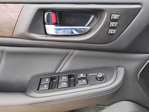 Used 2018 Subaru Outback 2.5i Limited image 19