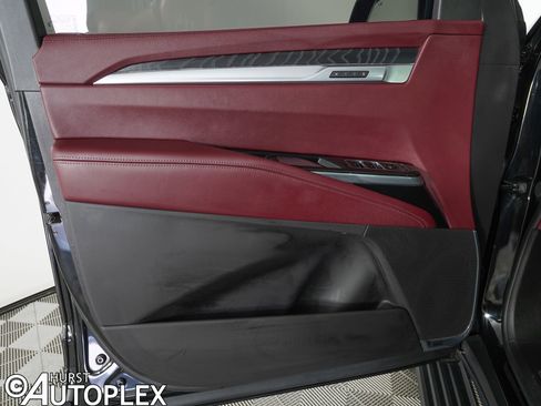 Used 2026 Cadillac Escalade Luxury w/ LPO, Floor Liner Package image 17