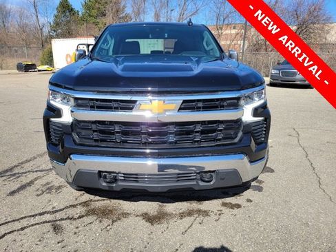 Used 2024 Chevrolet Silverado 1500 LT image 8