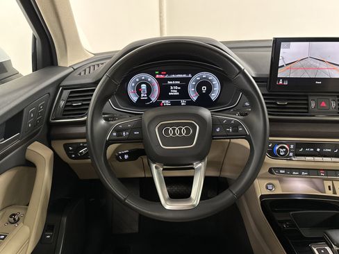Used 2022 Audi Q5 2.0T Premium Plus image 11