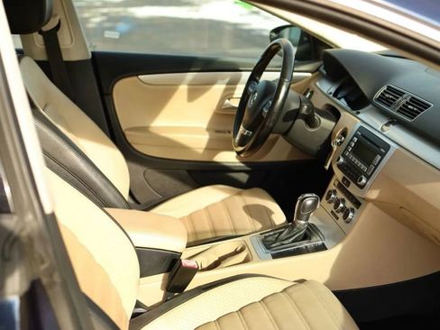 Used 2013 Volkswagen CC R-Line image 50