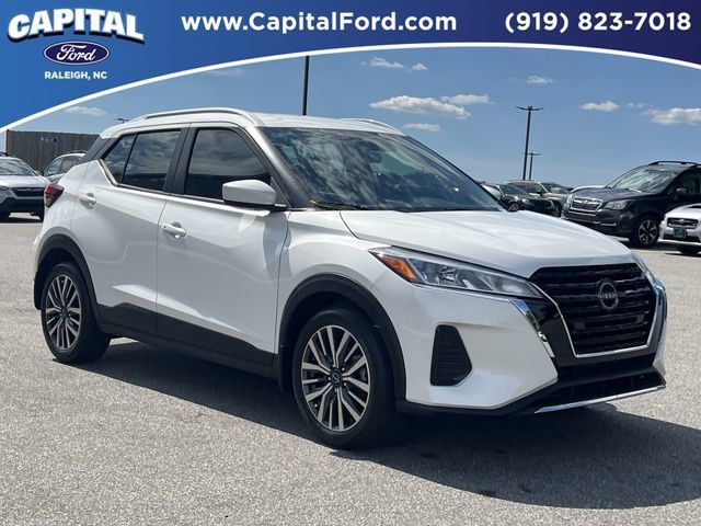 Used 2024 Nissan Kicks SV FWD image 15