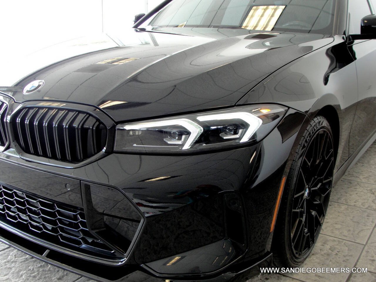 Used 2023 BMW 330i Sedan w/ M Sport Package RWD image 22