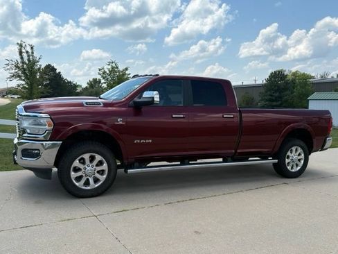 Used 2021 RAM 3500 Laramie AWD/4WD image 1