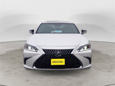 New 2025 Lexus ES 350 w/ Premium Package image 8
