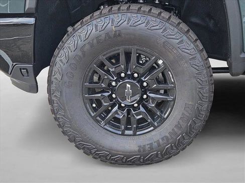 New 2026 Chevrolet Silverado 2500 ZR2 AWD/4WD image 10