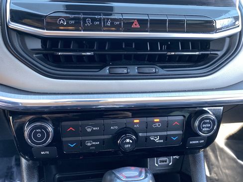 Used 2022 Jeep Compass Limited w/ Elite Group image 24