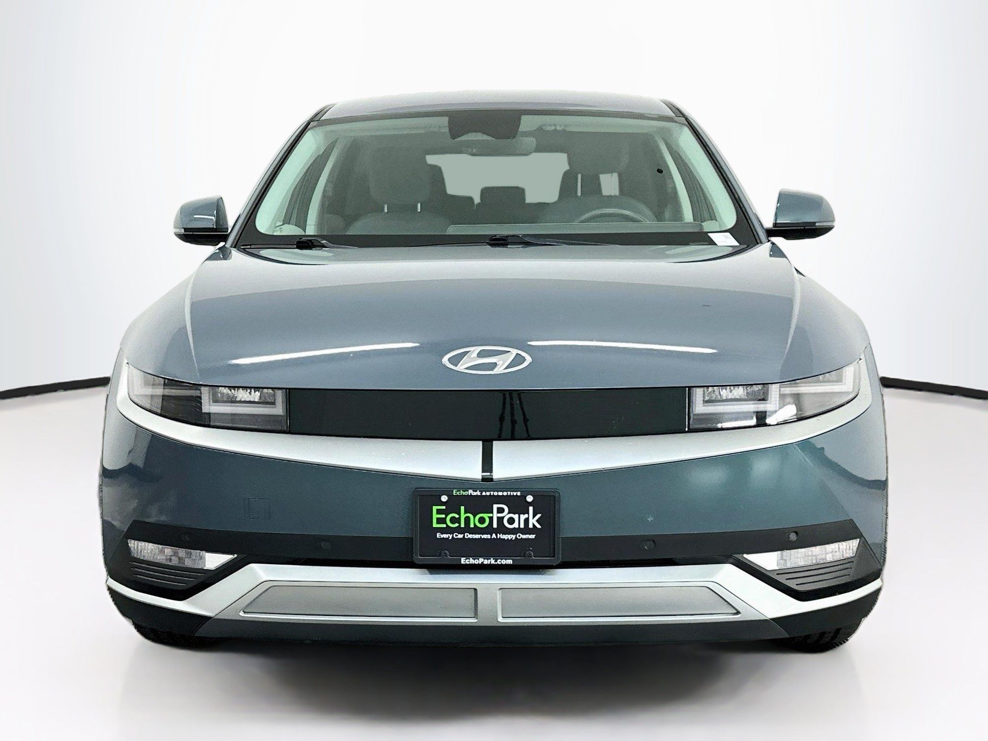Used 2024 Hyundai Ioniq 5 SEL AWD/4WD image 2