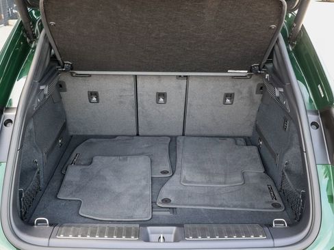 Certified 2025 Porsche Macan 4 Electric image 43