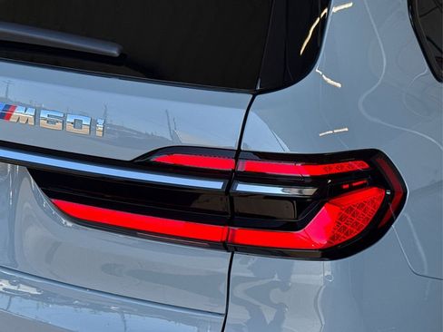 New 2026 BMW X7 M60i image 17