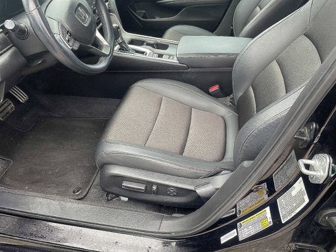 Used 2022 Honda Accord Sport image 11