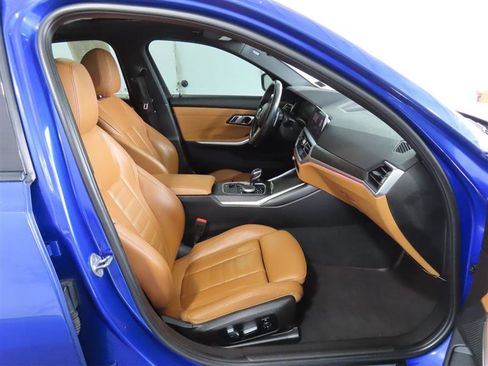 Used 2020 BMW 330i xDrive Sedan w/ M Sport Package AWD/4WD image 33